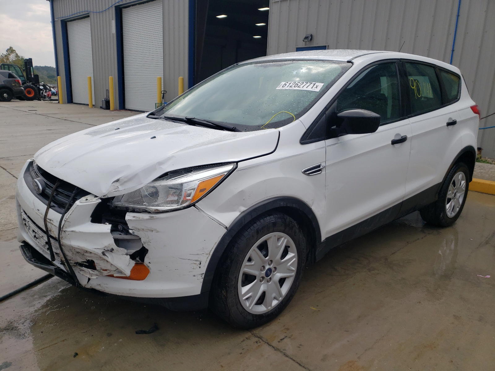 Photo 2 from auction – 2016 FORD ESCAPE S with VIN 1FMCU0F75GUA76222