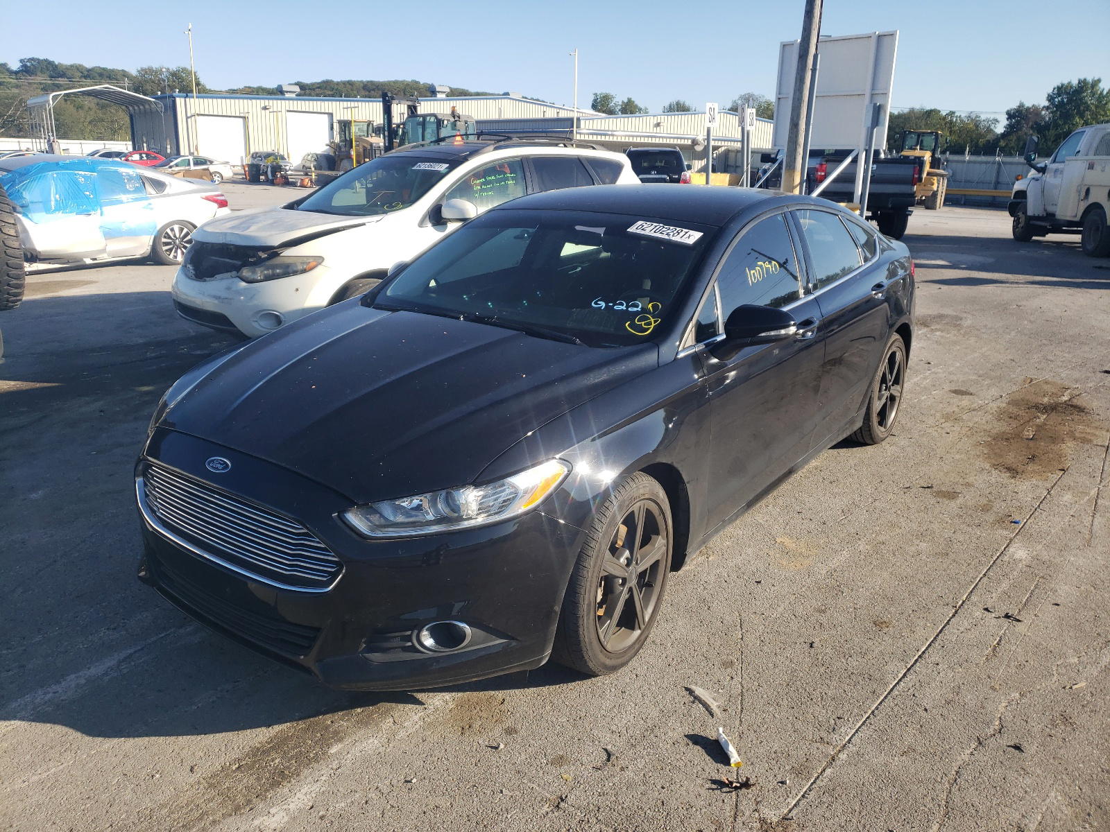 Photo 2 from auction – 2016 FORD FUSION SE with VIN 3FA6P0H77GR337675