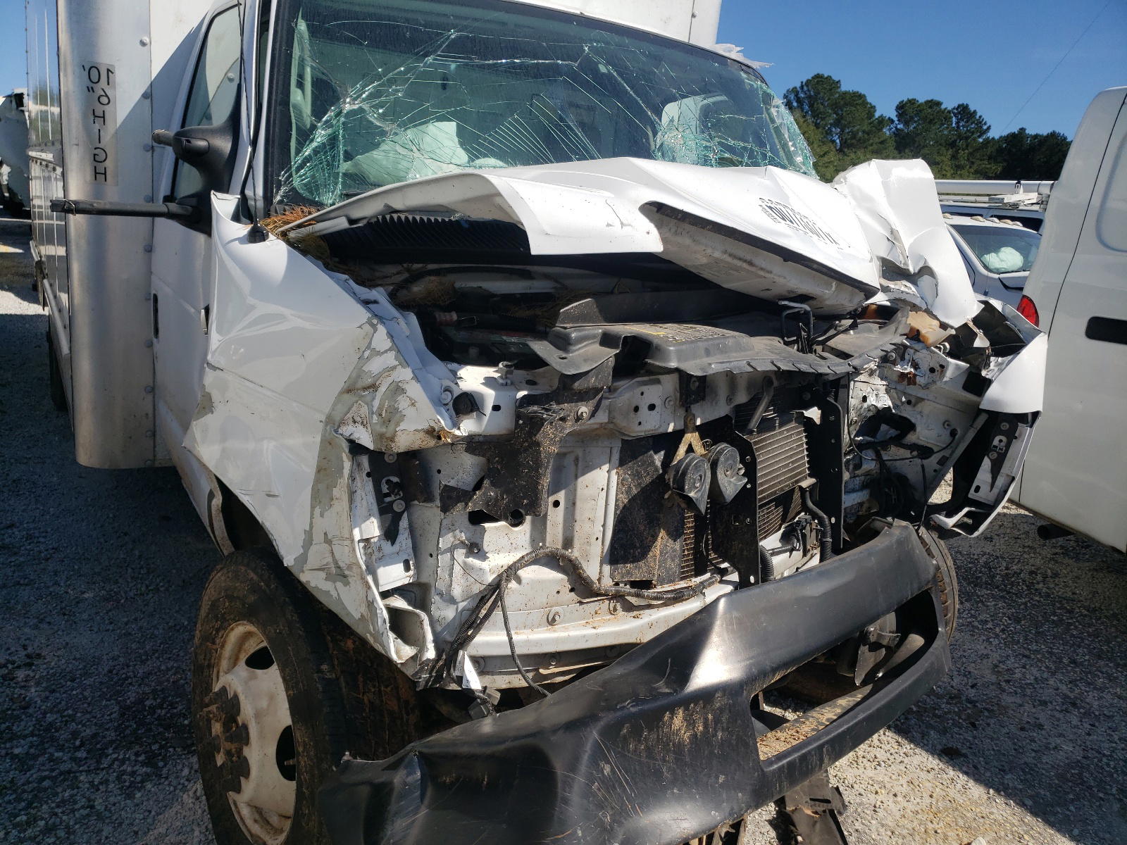 Photo 10 from auction – 2016 FORD ECONOLINE with VIN 1FDWE3FS2GDC37576