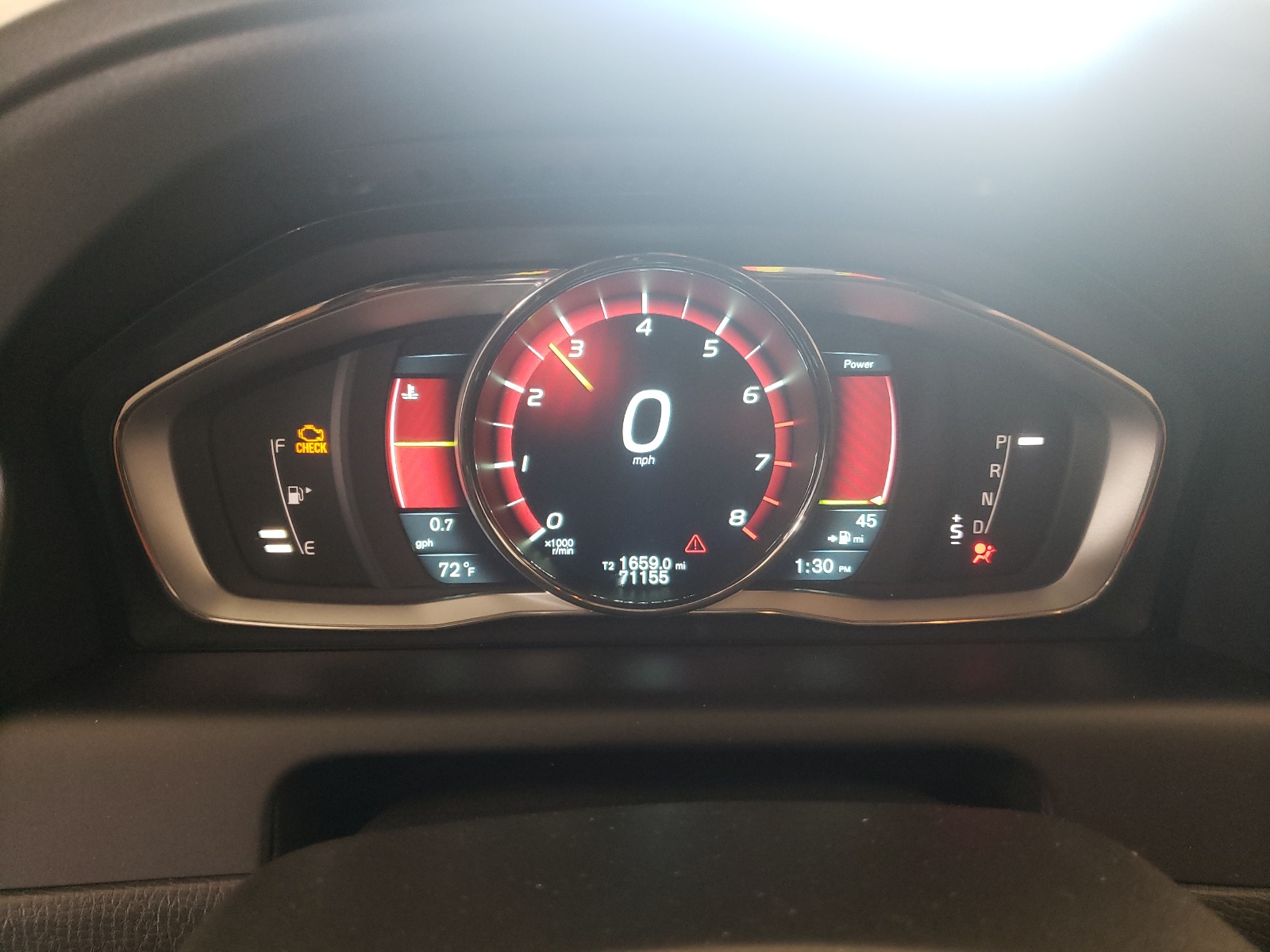 Photo 8 from auction – 2015 VOLVO XC60 T6 PL with VIN YV449MDD5F2625550