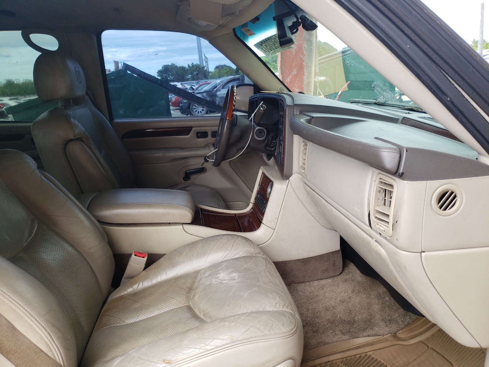 Photo 5 from auction – 2003 CADILLAC ESCALADE with VIN 1GYEK63NX3R102894