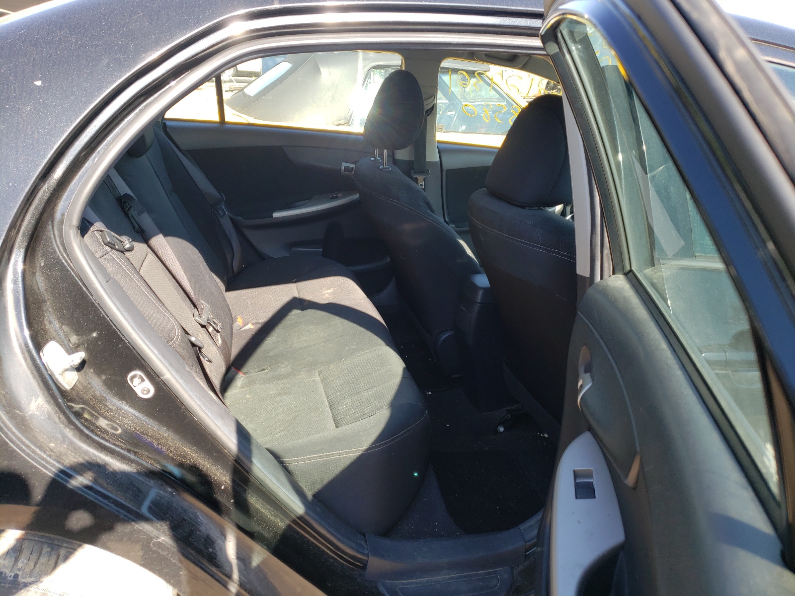 Foto 6 de la subasta – 2013 TOYOTA COROLLA BA con VIN 2T1BU4EE9DC124109
