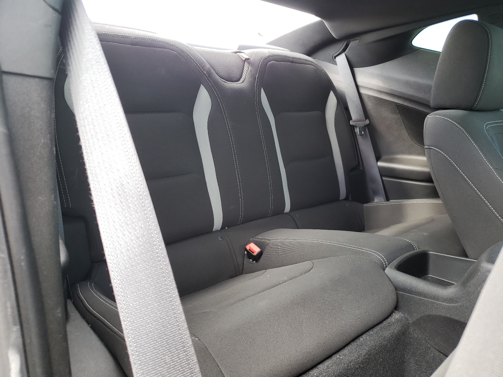 Photo 6 from auction – 2018 CHEVROLET CAMARO LT with VIN 1G1FB1RX8J0180025
