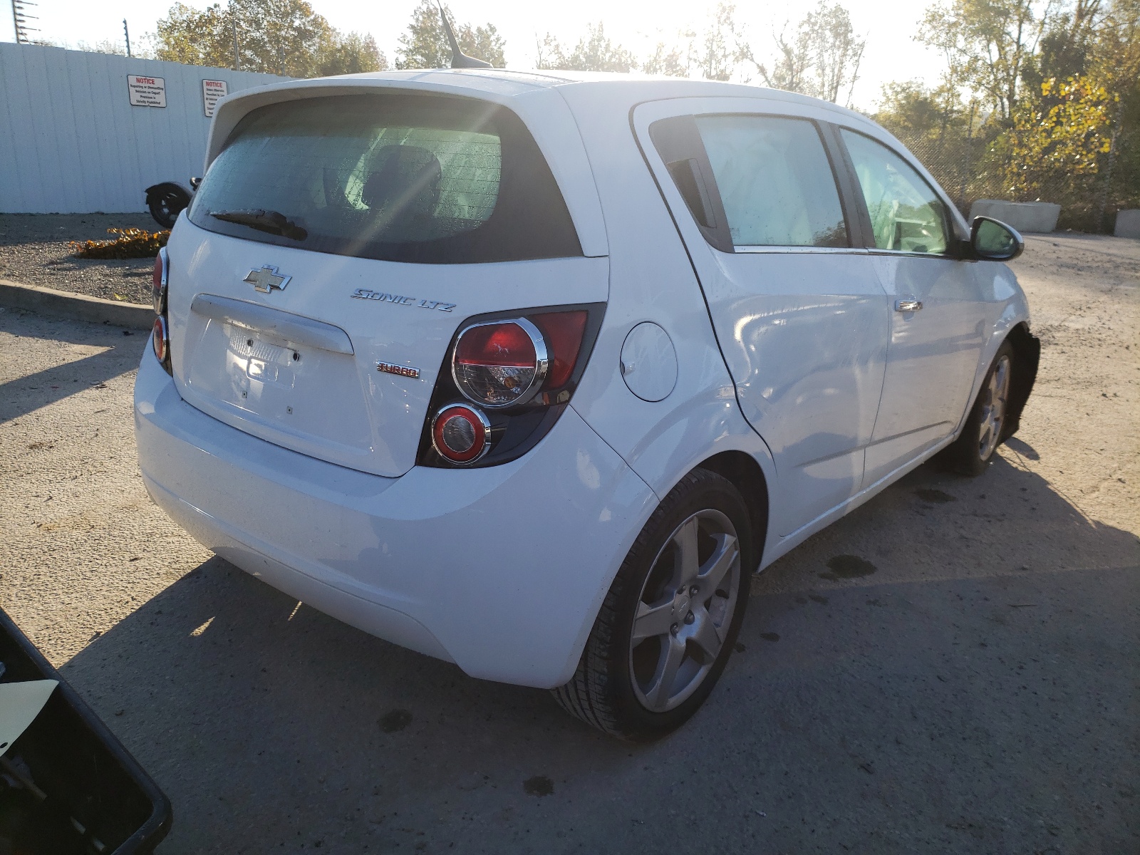 Photo 4 from auction – 2014 CHEVROLET SONIC LTZ with VIN 1G1JE6SB5E4202297