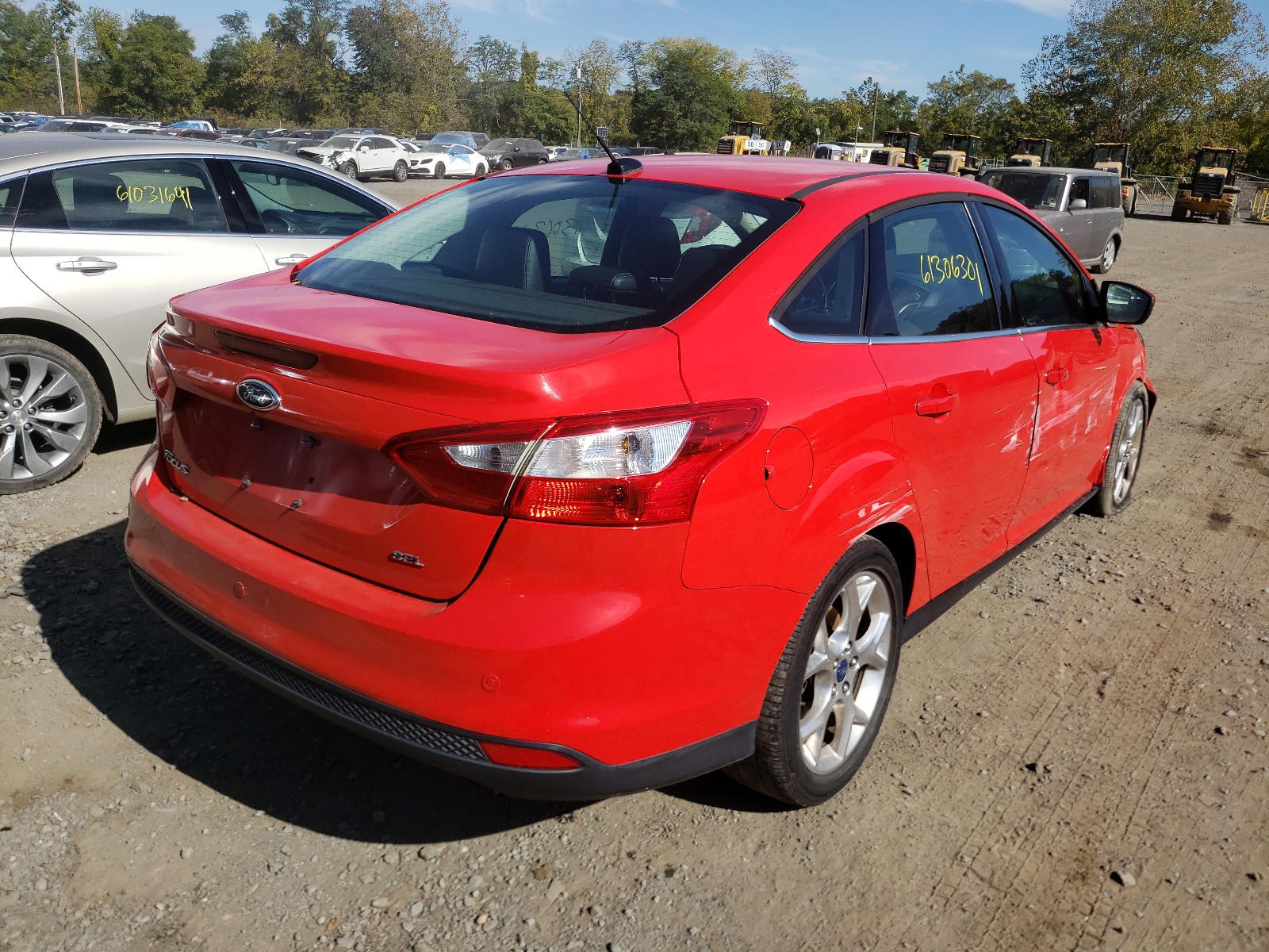 Photo 4 from auction – 2012 FORD FOCUS SEL with VIN 1FAHP3H22CL219136
