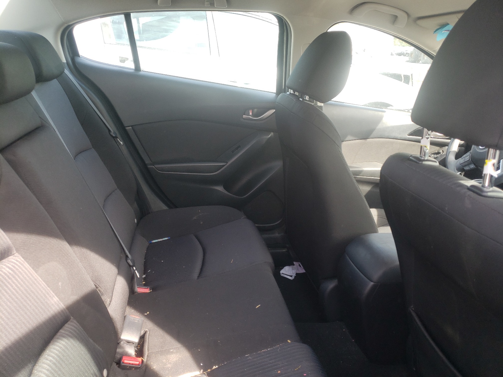 Photo 6 from auction – 2016 MAZDA 3 SPORT with VIN 3MZBM1U75GM321756