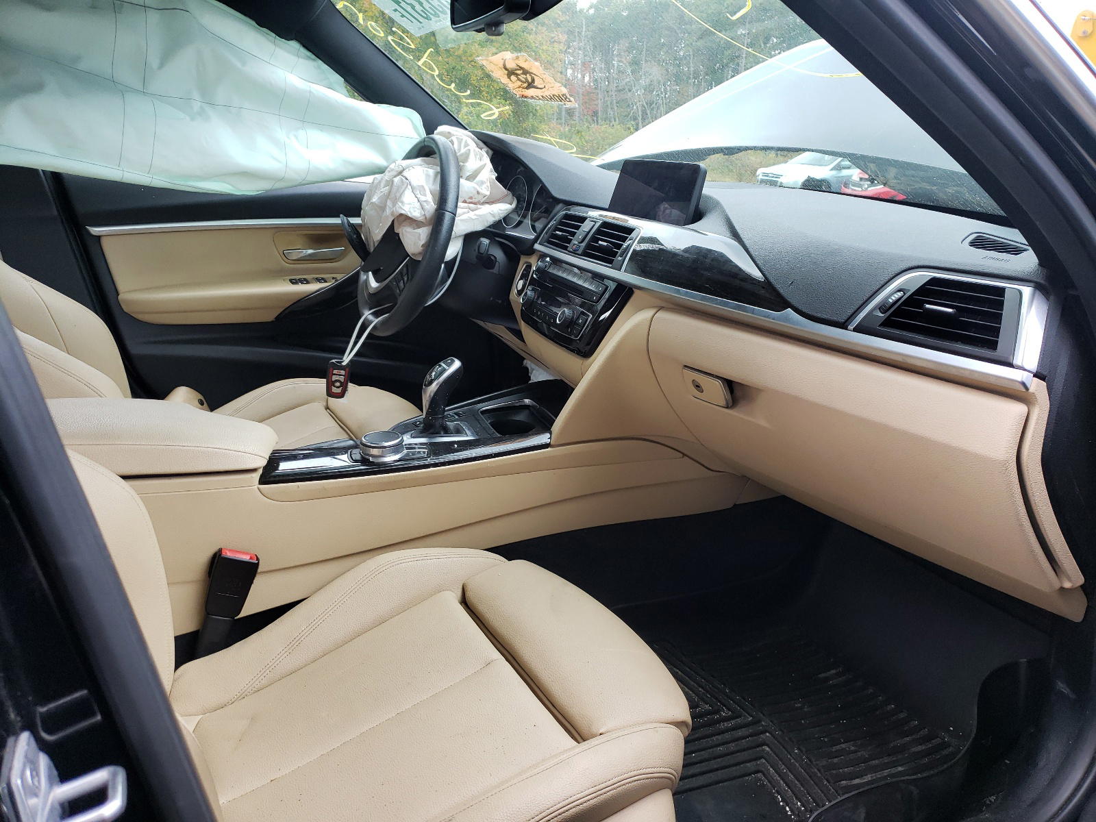 Photo 5 from auction – 2017 BMW 330 XI with VIN WBA8D9C39HA004875