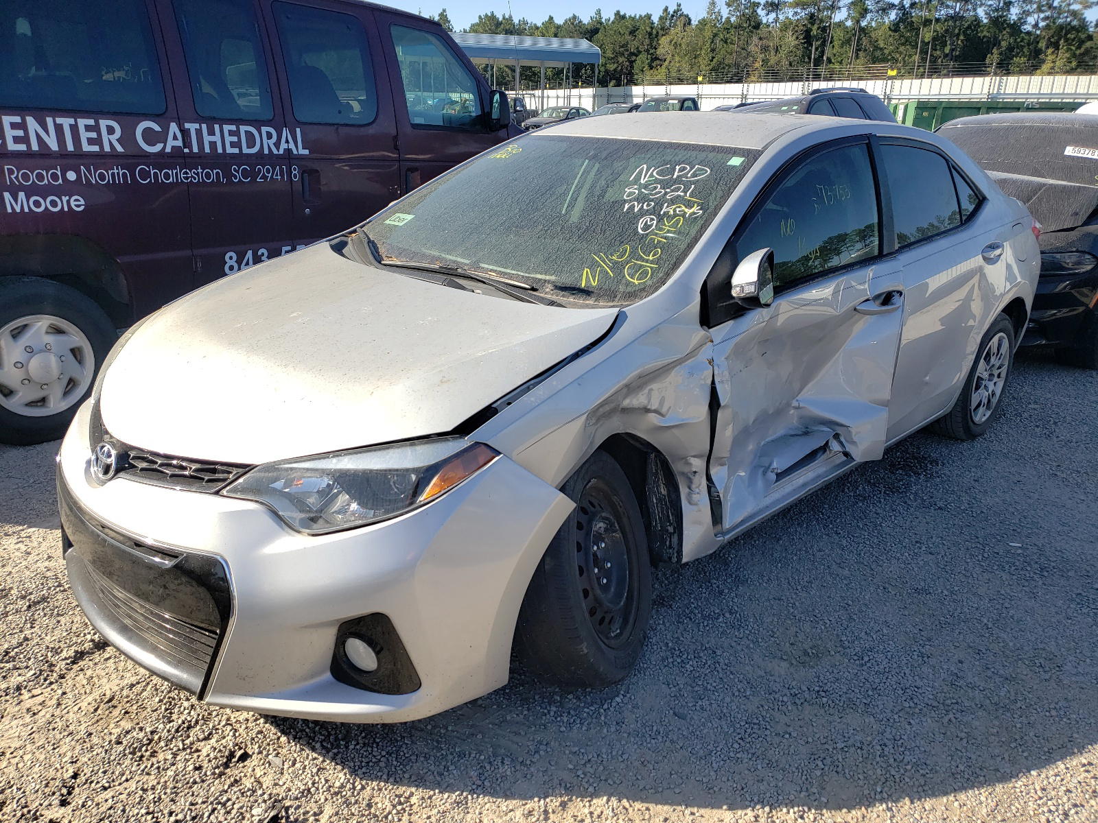 Photo 2 from auction – 2016 TOYOTA COROLLA with VIN 2T1BURHE3GC693986
