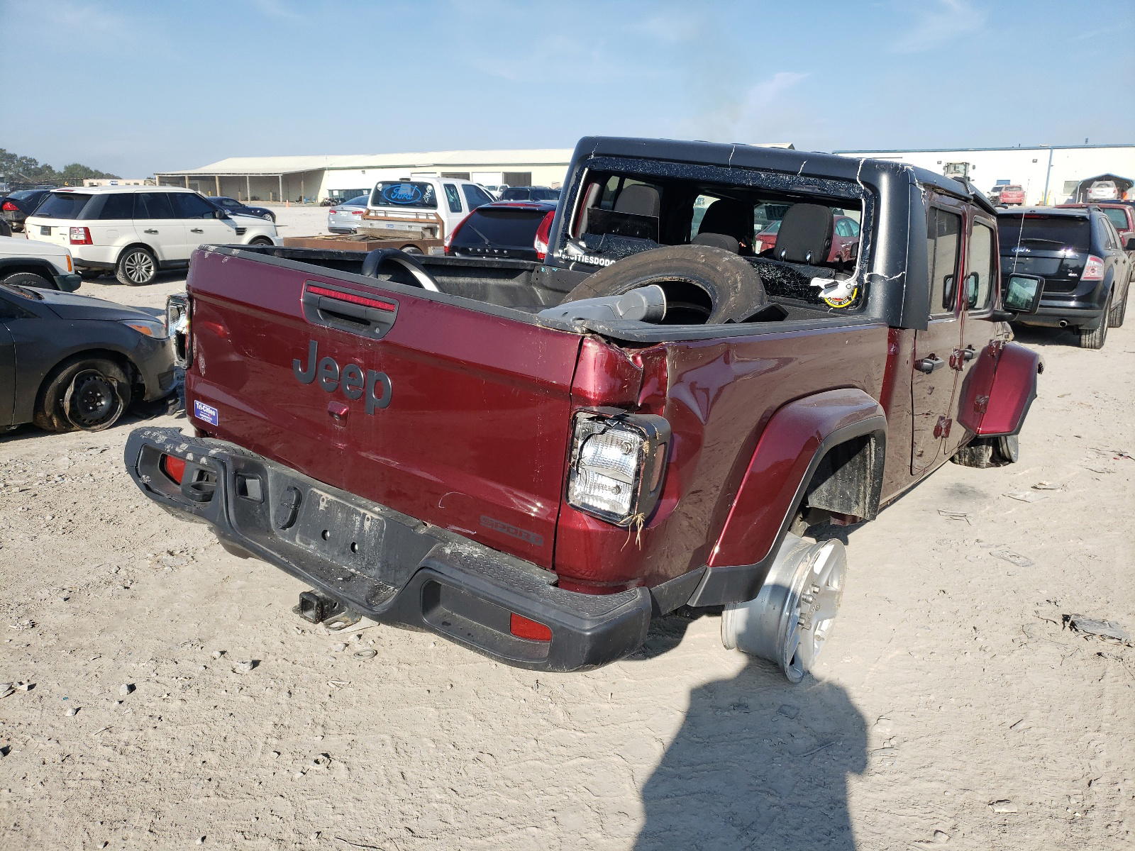 Photo 4 from auction – 2021 JEEP GLADIATOR with VIN 1C6HJTAG1ML542832