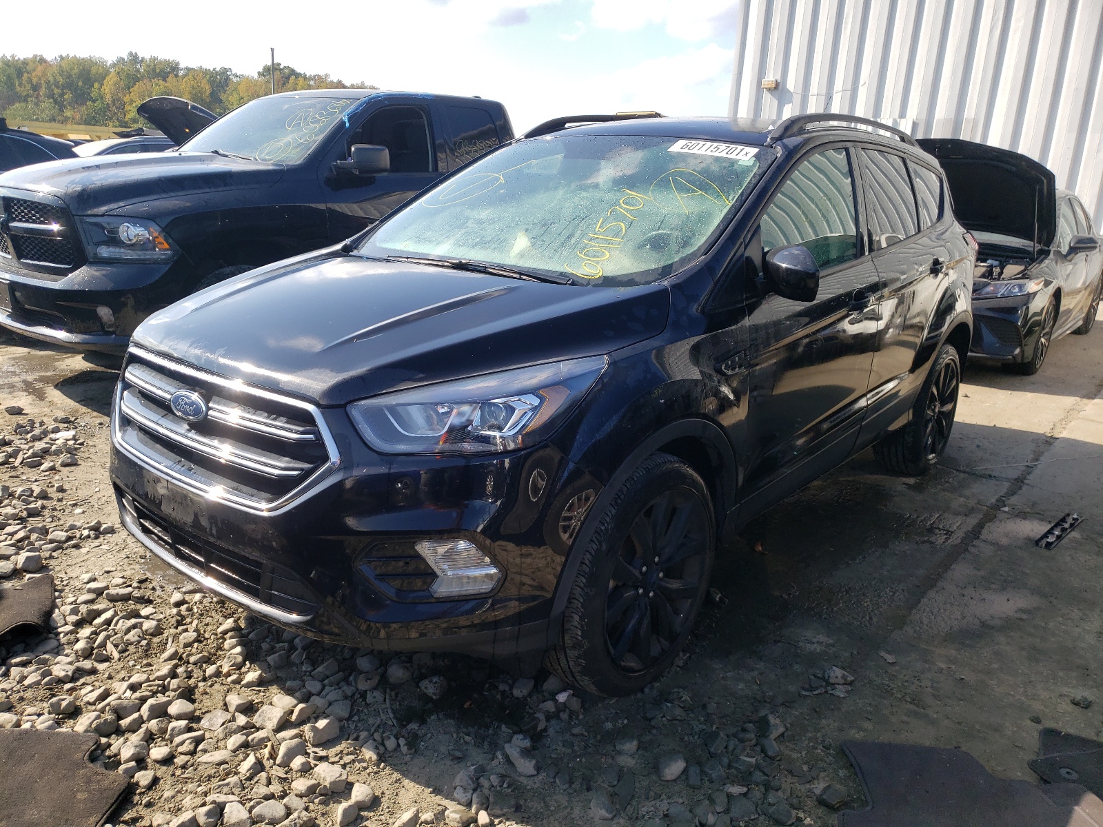 Photo 2 from auction – 2019 FORD ESCAPE SE with VIN 1FMCU9GD6KUB10346