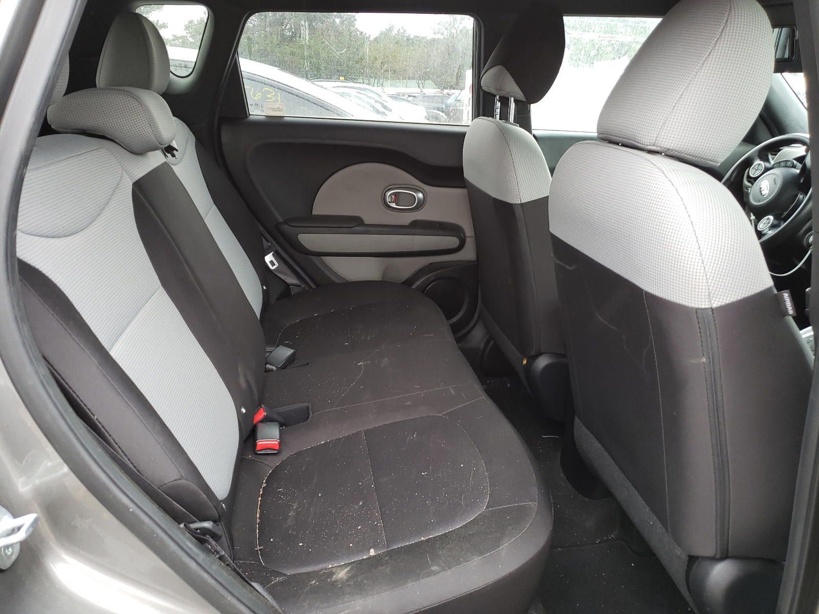 Photo 6 from auction – 2016 KIA SOUL with VIN KNDJN2A21G7255176