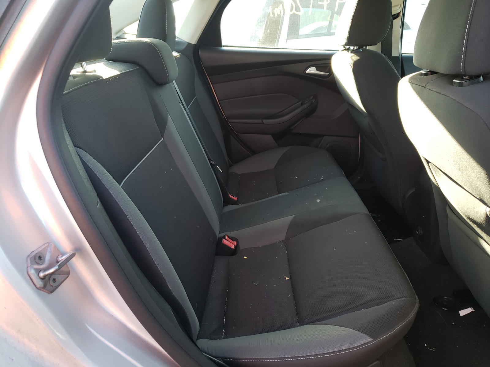Photo 6 from auction – 2014 FORD FOCUS SE with VIN 1FADP3F20EL150497