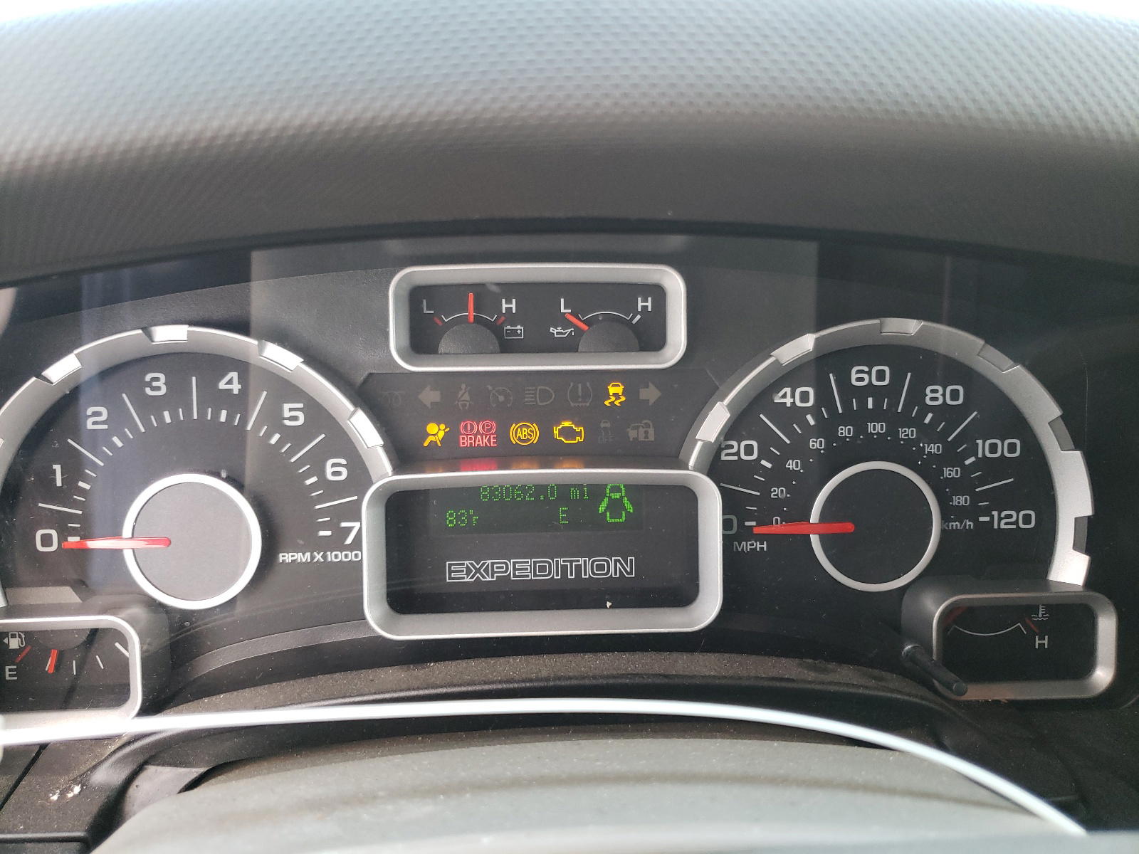 Photo 8 from auction – 2012 FORD EXPEDITION with VIN 1FMJK1G54CEF65067