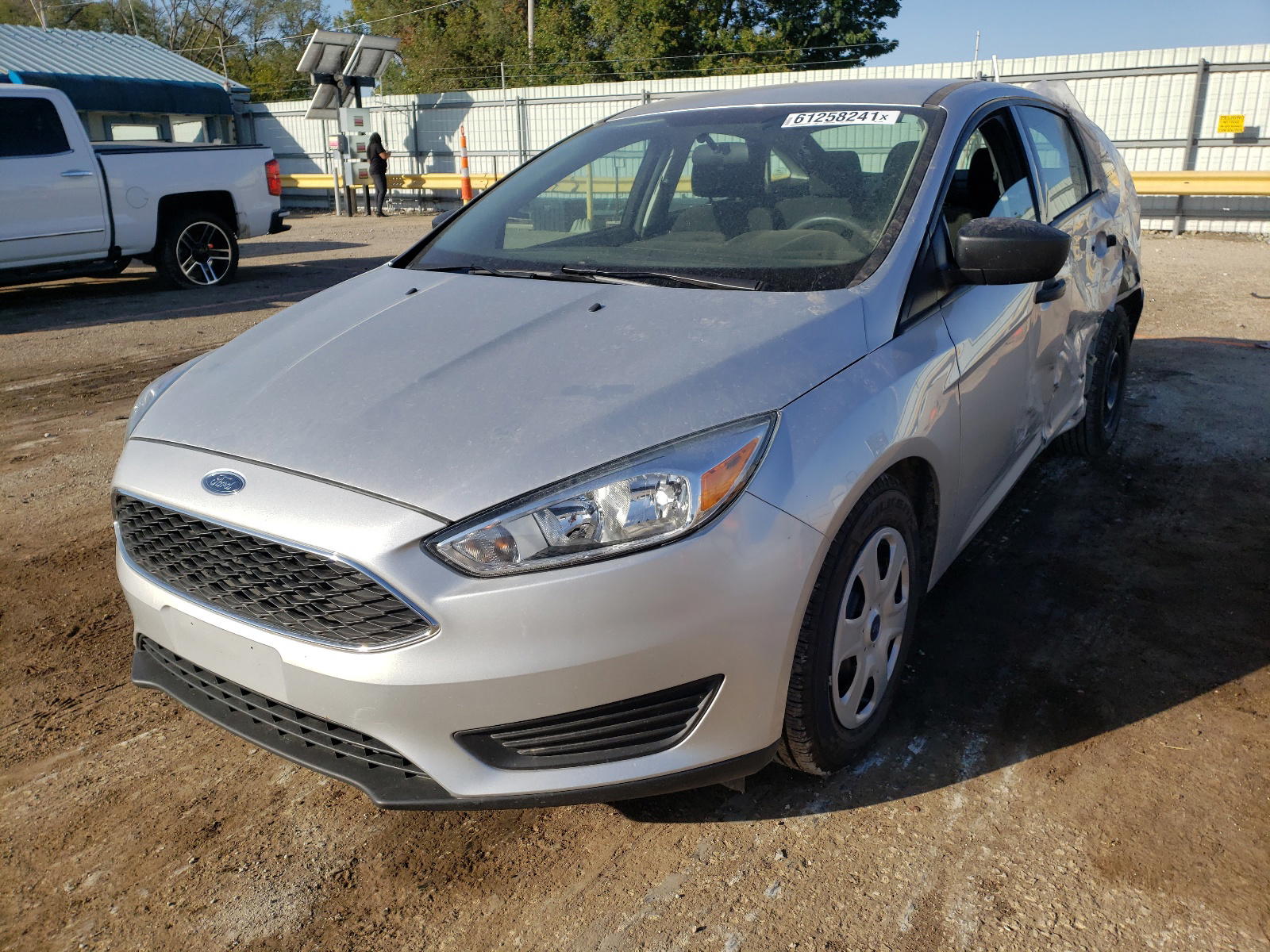 Photo 2 from auction – 2017 FORD FOCUS S with VIN 1FADP3E24HL214448