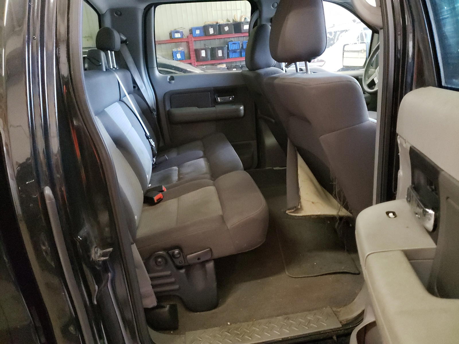 Photo 6 from auction – 2004 FORD F150 SUPER with VIN 1FTPW14554FA12656