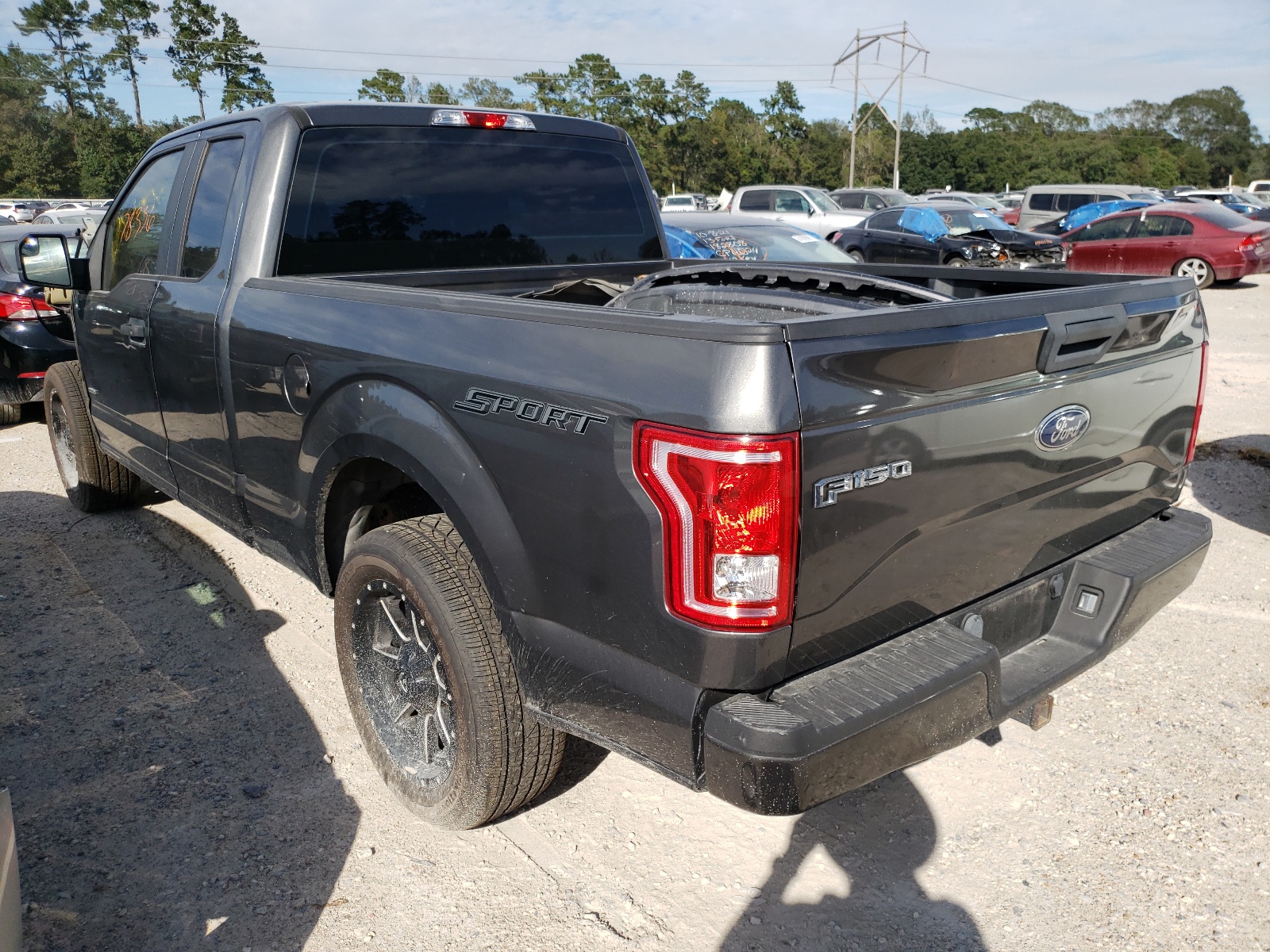 Photo 3 from auction – 2016 FORD F150 SUPER with VIN 1FTEX1CP6GKE34020