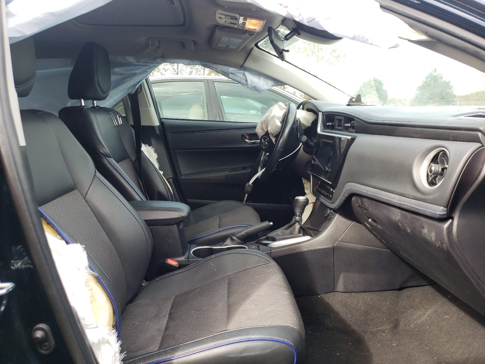 Photo 5 from auction – 2019 TOYOTA COROLLA L with VIN 2T1BURHE6KC202738