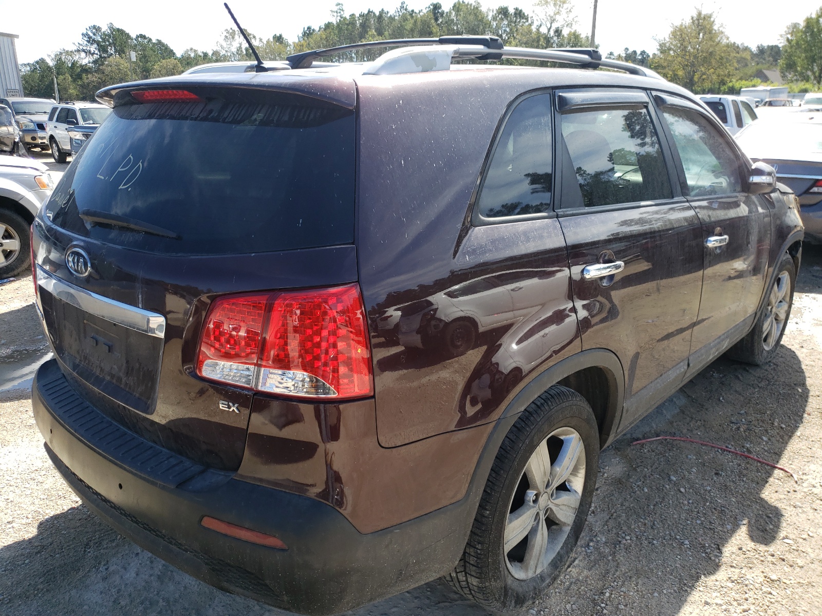 Photo 4 from auction – 2012 KIA SORENTO EX with VIN 5XYKU3A65CG305946