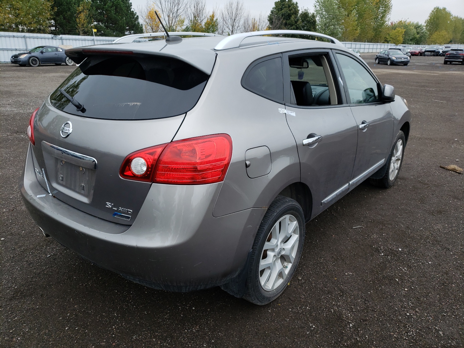 Photo 4 from auction – 2011 NISSAN ROGUE S with VIN JN8AS5MV9BW287229