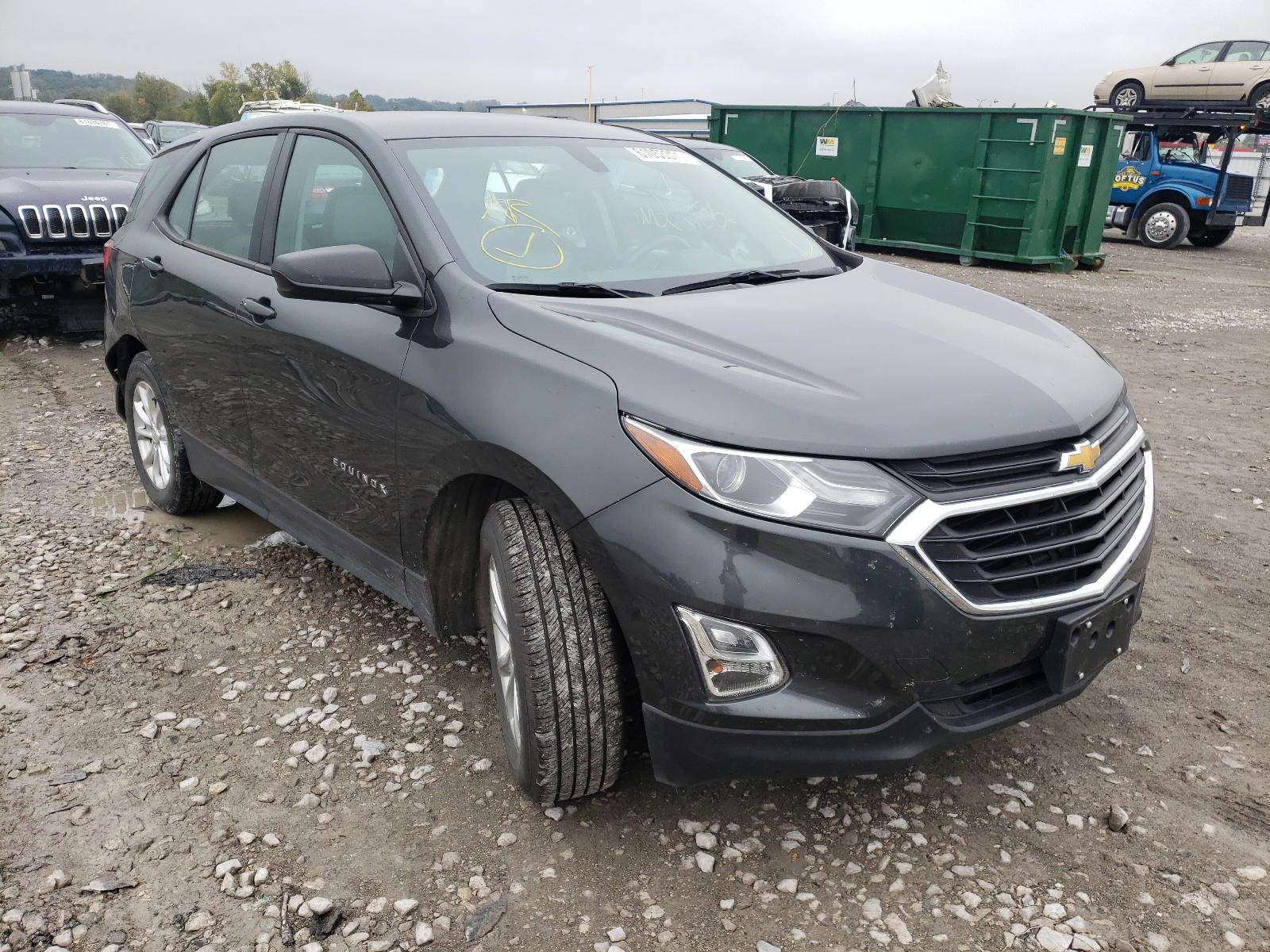 CHEVROLET EQUINOX 2018 with VIN 2GNAXHEVXJ6139376 - Photo from auction