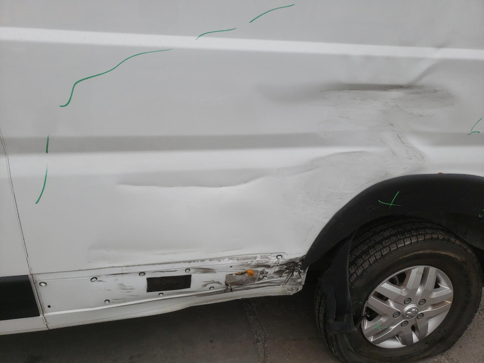Photo 9 from auction – 2021 RAM PROMASTER with VIN 3C6LRVDG7ME513080