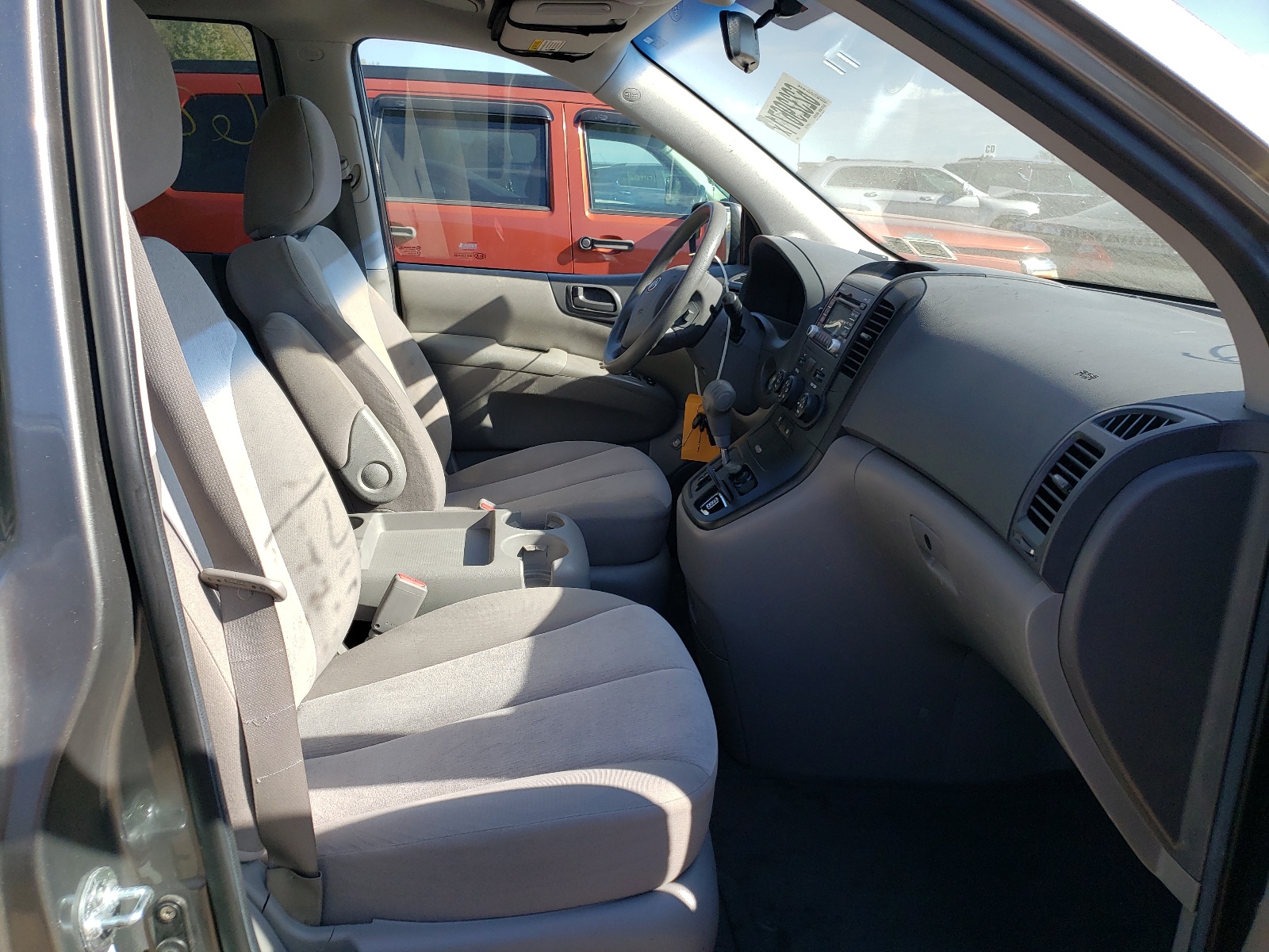 Photo 5 from auction – 2011 KIA SEDONA LX with VIN KNDMG4C79B6414567