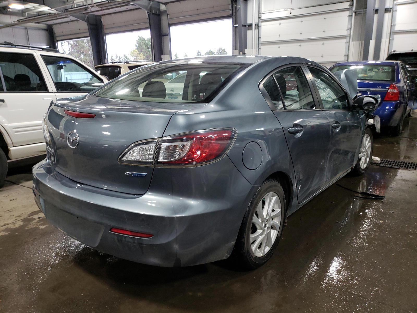 Photo 4 from auction – 2012 MAZDA 3 I with VIN JM1BL1V75C1649500