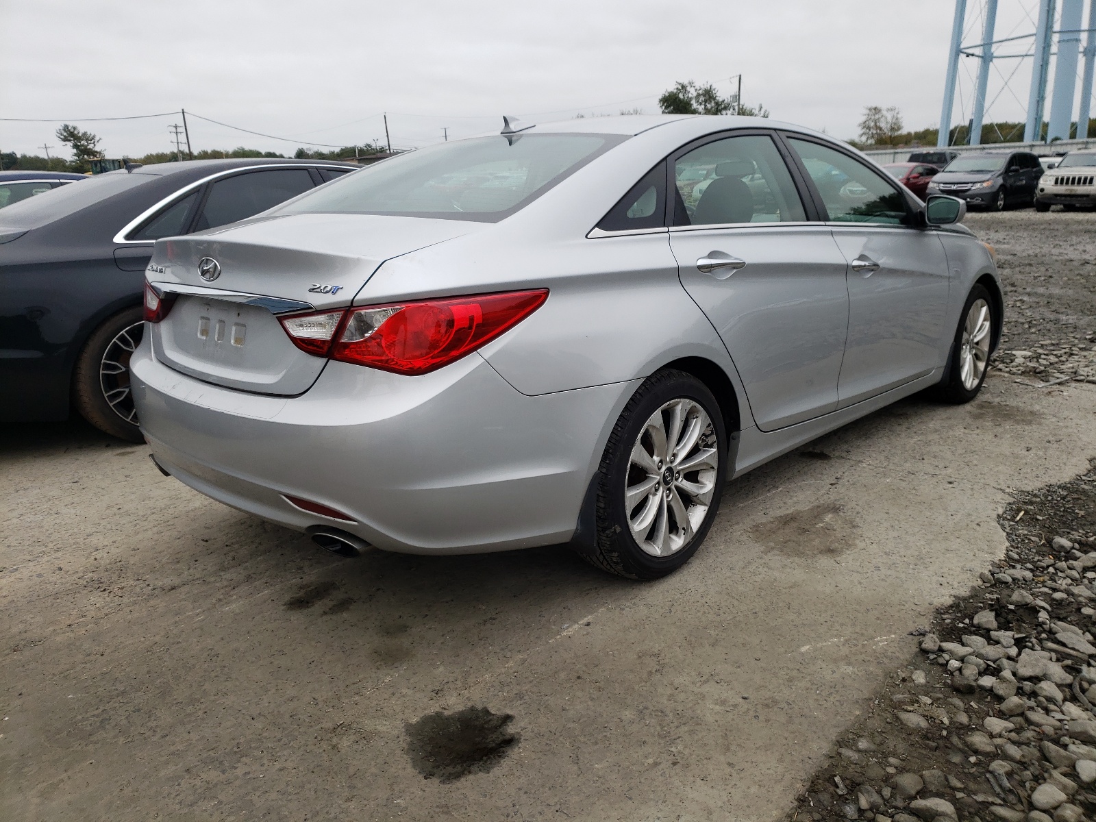 Photo 4 from auction – 2013 HYUNDAI SONATA SE with VIN 5NPEC4AB2DH505454