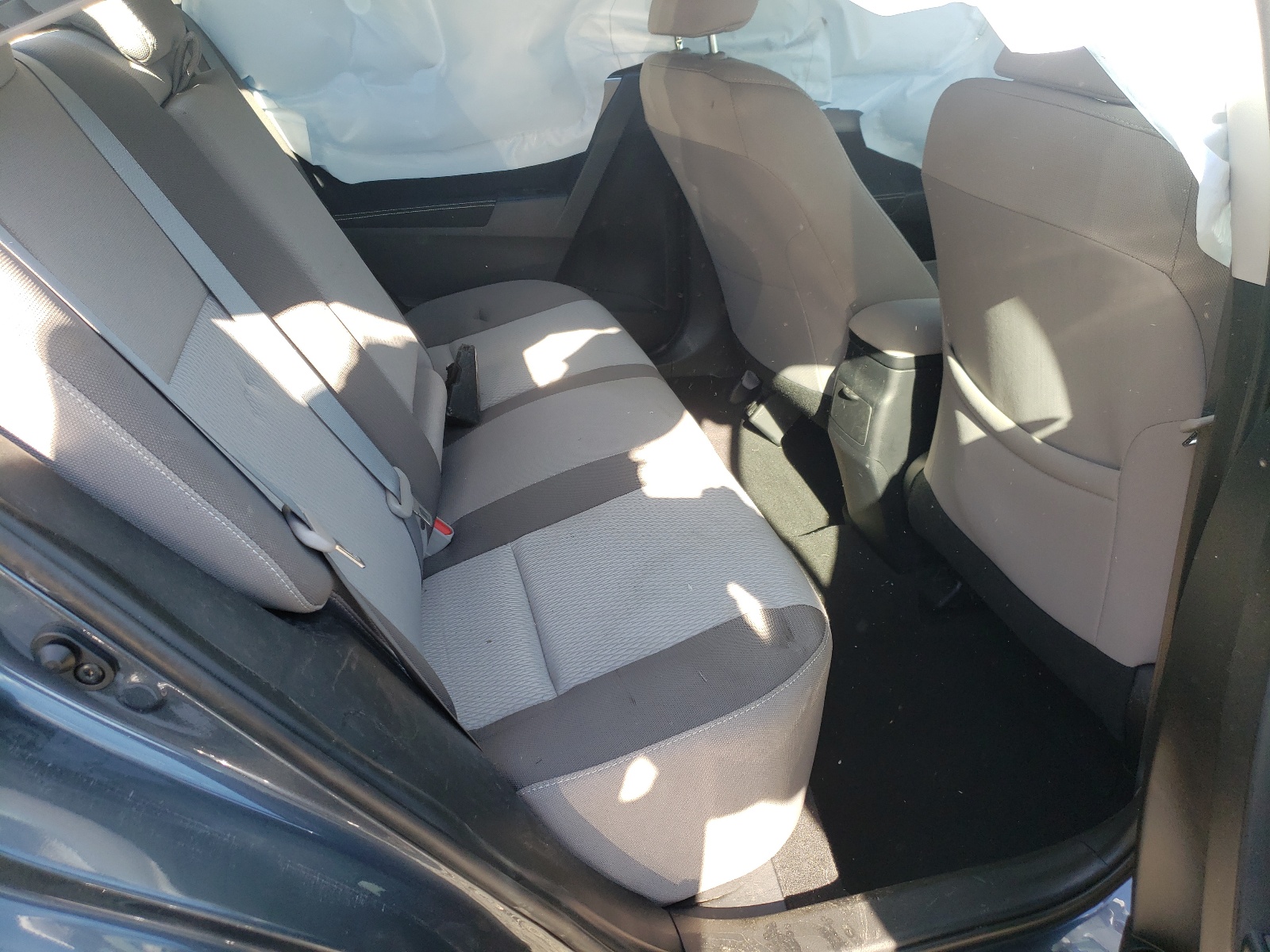 Photo 6 from auction – 2017 TOYOTA COROLLA L with VIN 2T1BURHE1HC882606