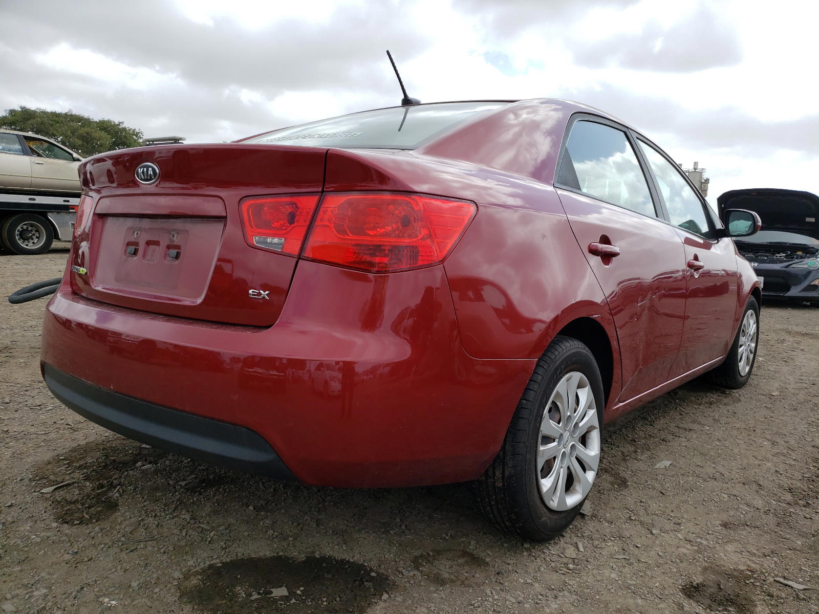 Photo 4 from auction – 2011 KIA FORTE EX with VIN KNAFU4A24B5441574