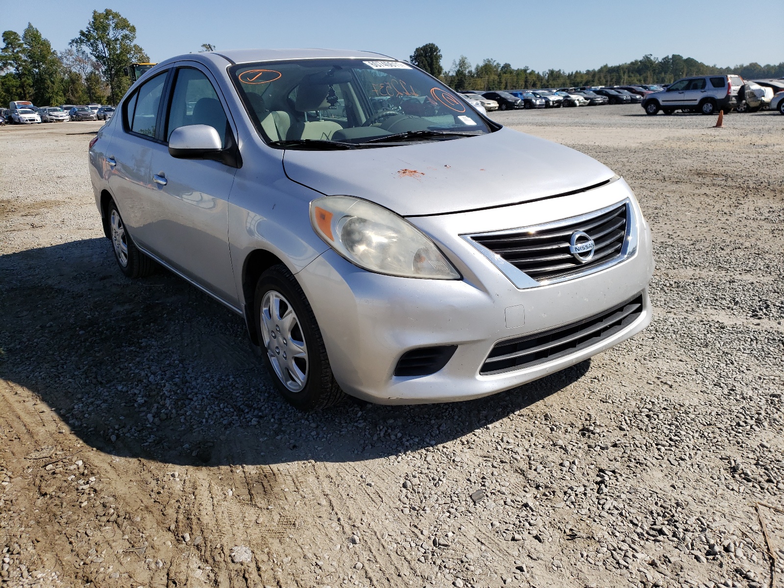 NISSAN VERSA S 2013 with VIN 3N1CN7AP2DL877460 - Photo from auction