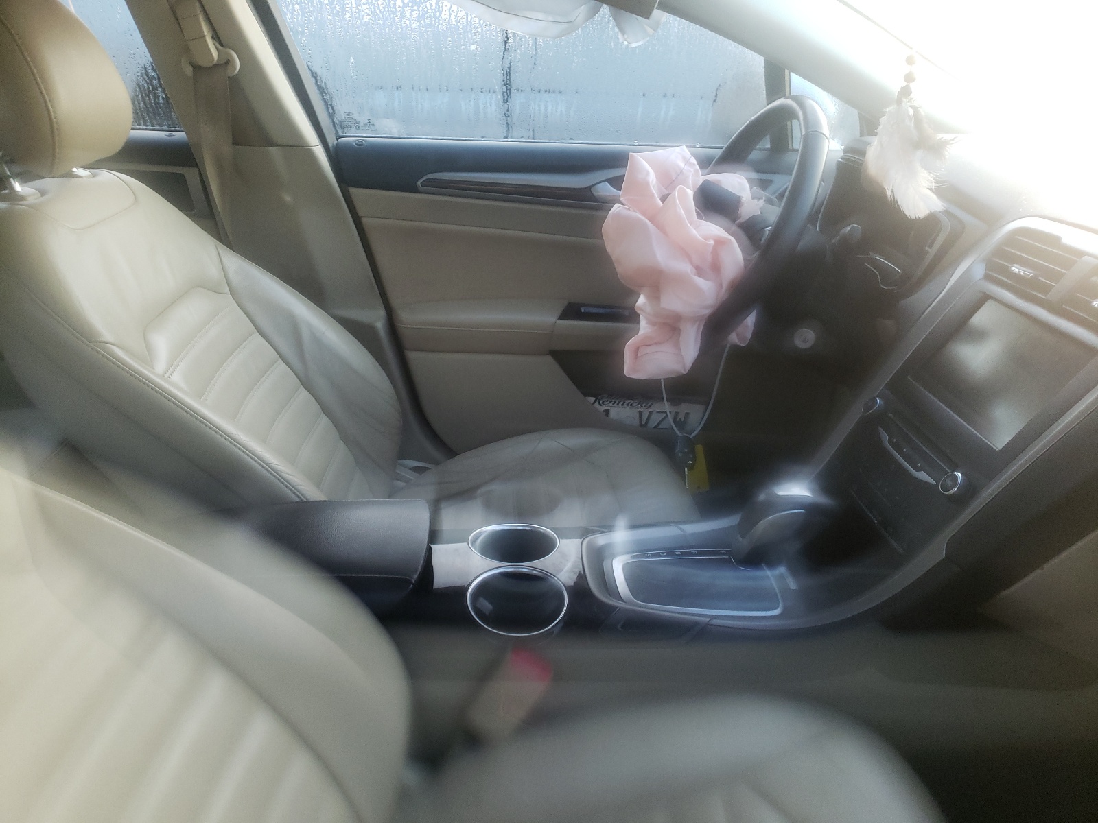 Photo 5 from auction – 2014 FORD FUSION SE with VIN 3FA6P0HD2ER118142