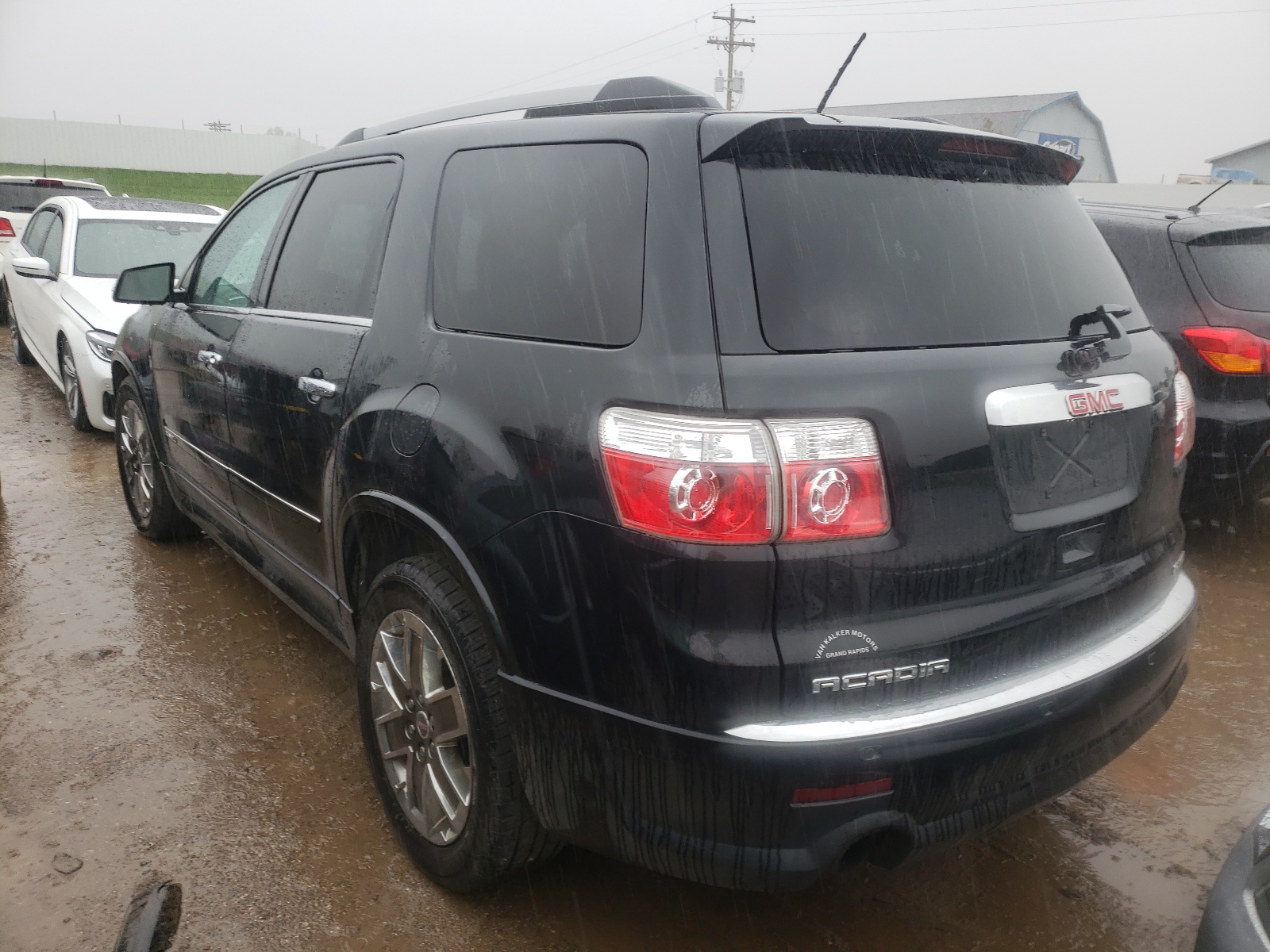صورة رقم 3 من المزاد - 2011 GMC ACADIA DEN مع VIN 1GKKVTED6BJ341492