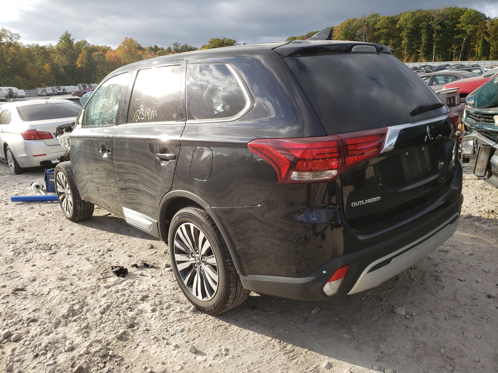 Photo 3 from auction – 2020 MITSUBISHI OUTLANDER with VIN JA4AZ3A34LZ045828