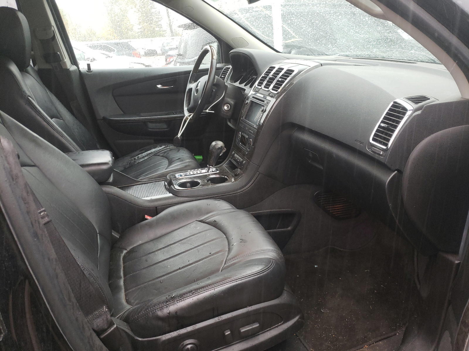 Photo 5 from auction – 2011 GMC ACADIA DEN with VIN 1GKKVTED6BJ341492