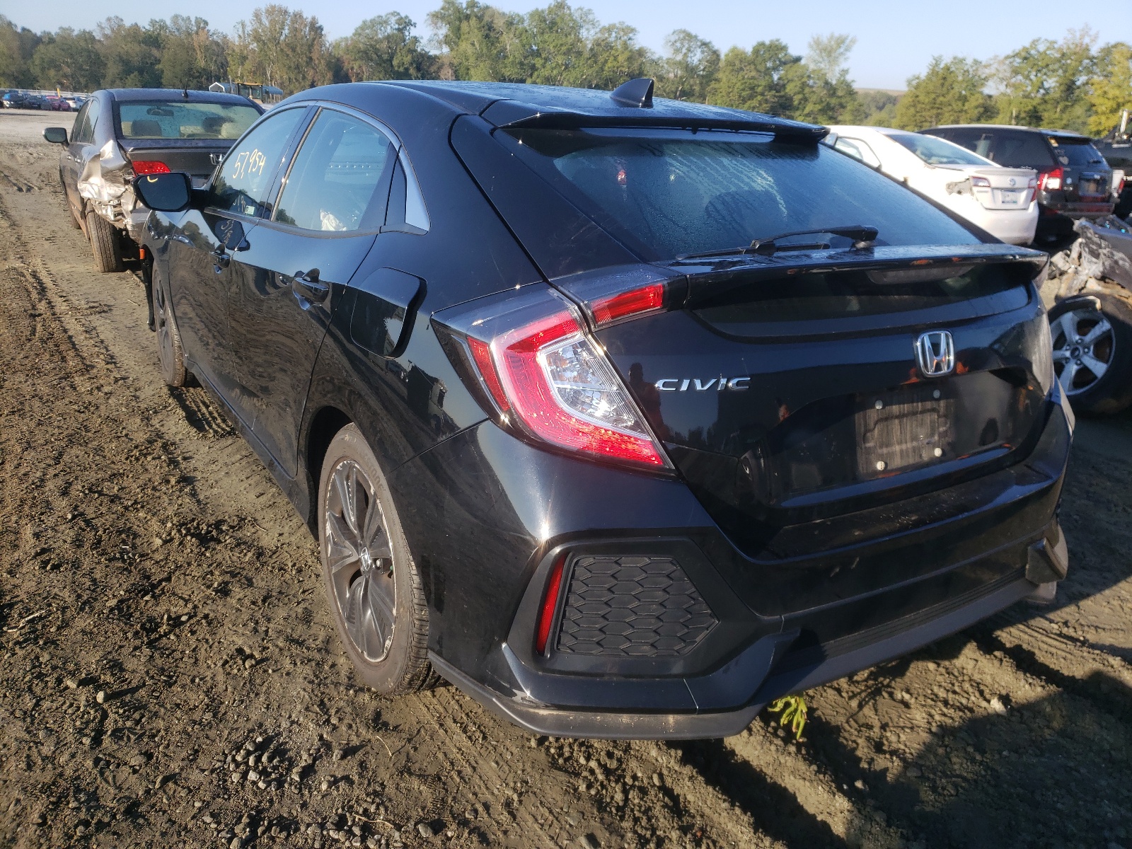 Photo 3 from auction – 2018 HONDA CIVIC EX with VIN SHHFK7H54JU227836