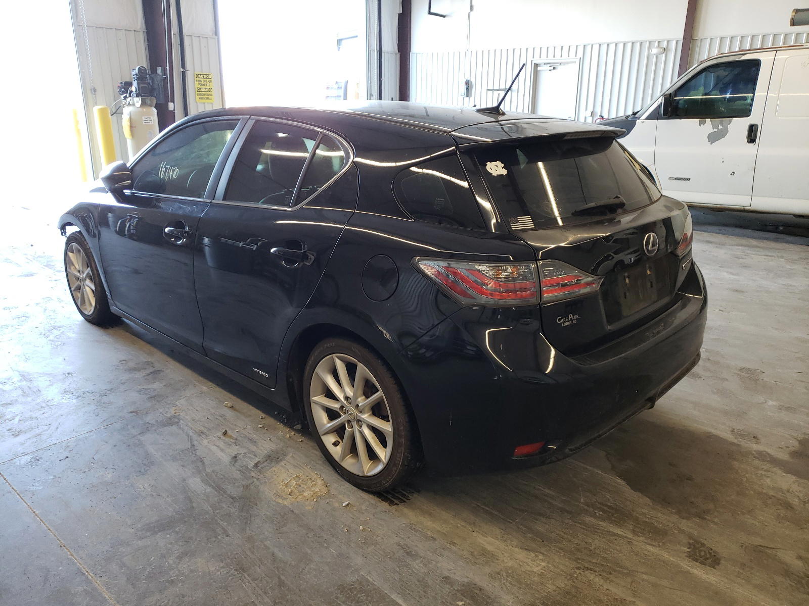 Photo 3 from auction – 2011 LEXUS CT 200 with VIN JTHKD5BH3B2020164