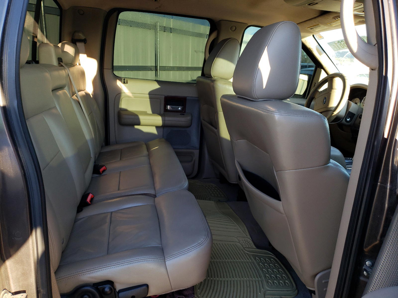 Photo 6 from auction – 2005 FORD F150 SUPER with VIN 1FTPW12575FA54928