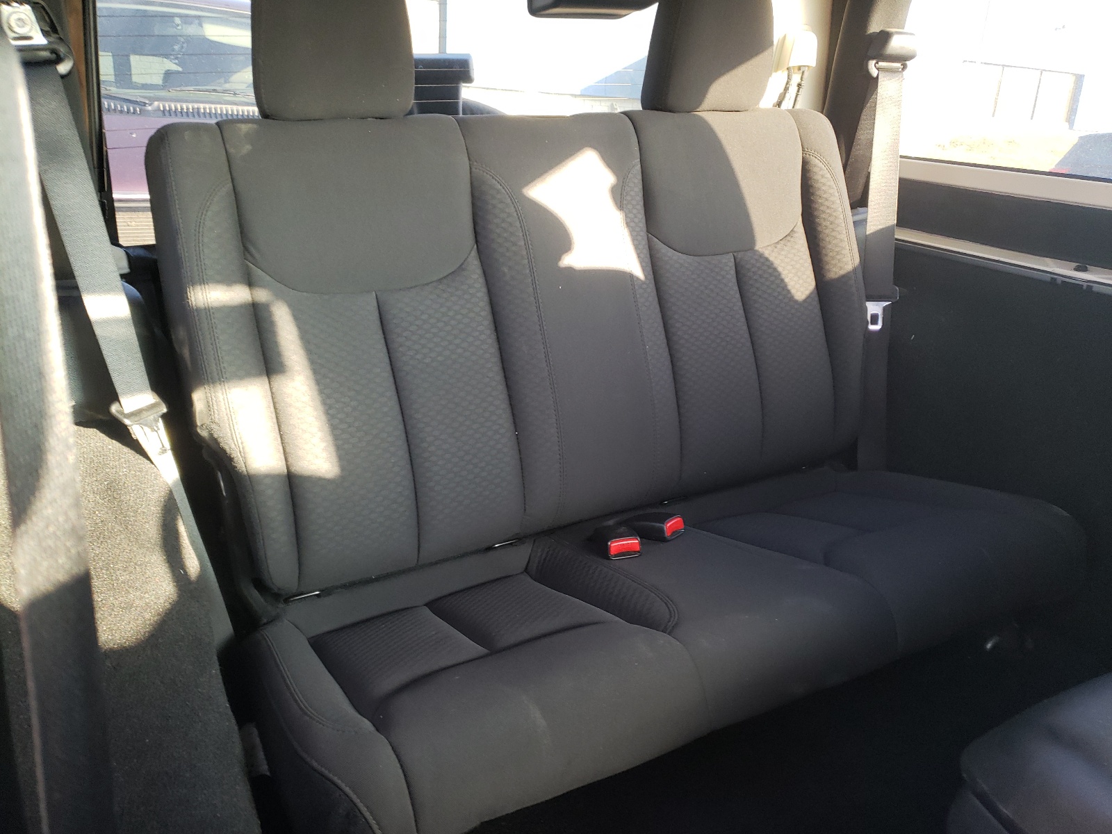 Photo 6 from auction – 2015 JEEP WRANGLER S with VIN 1C4AJWAG8FL550716