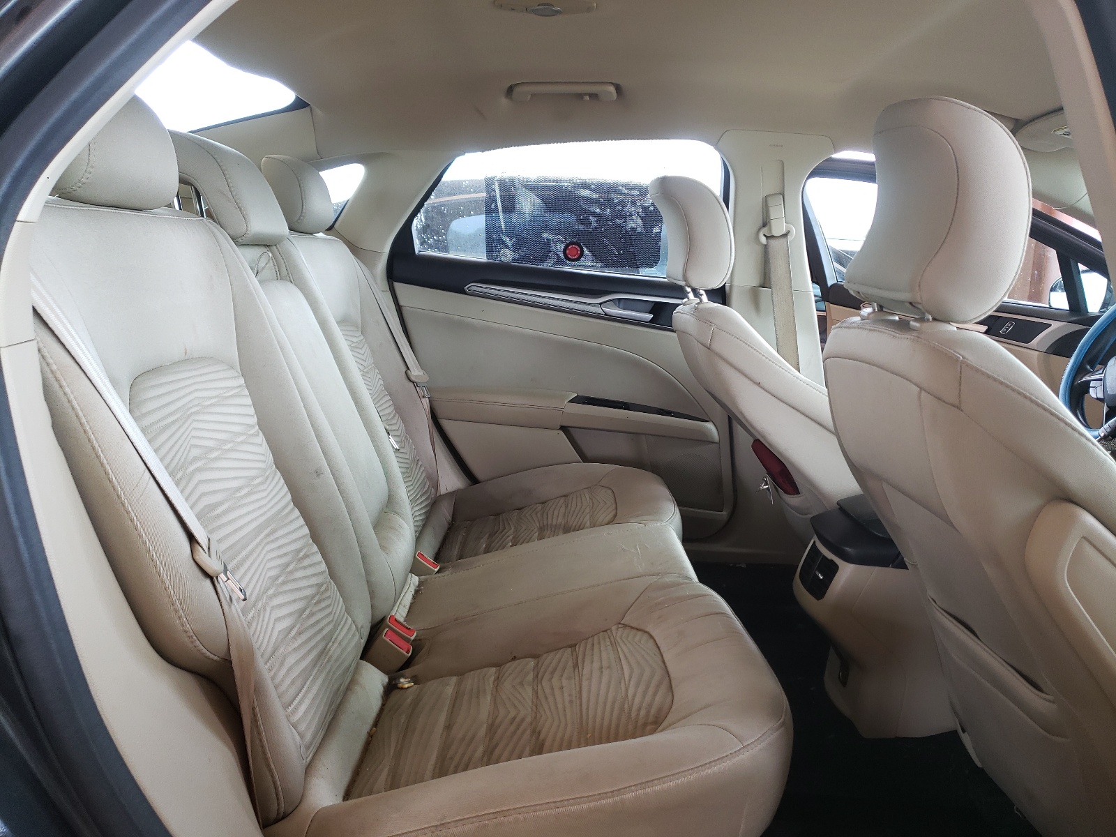 Photo 6 from auction – 2016 FORD FUSION SE with VIN 1FA6P0H76G5114515