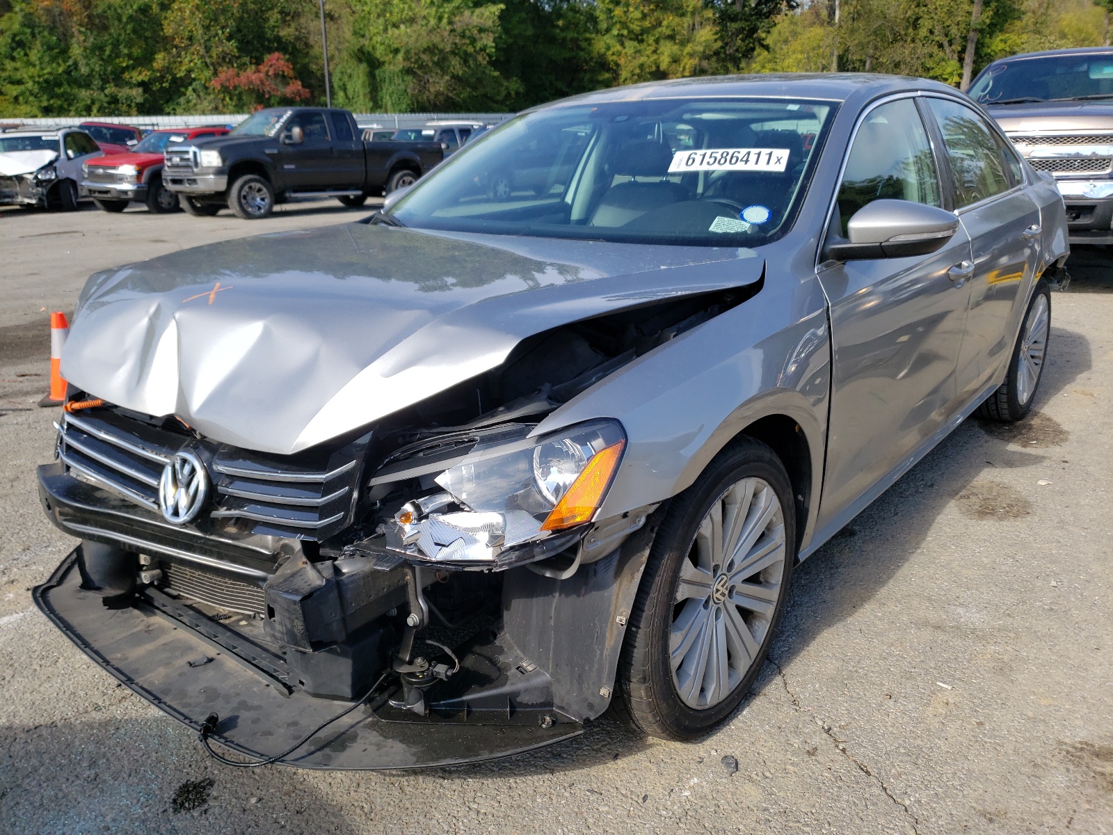 Photo 2 from auction – 2012 VOLKSWAGEN PASSAT SE with VIN 1VWBP7A39CC041474