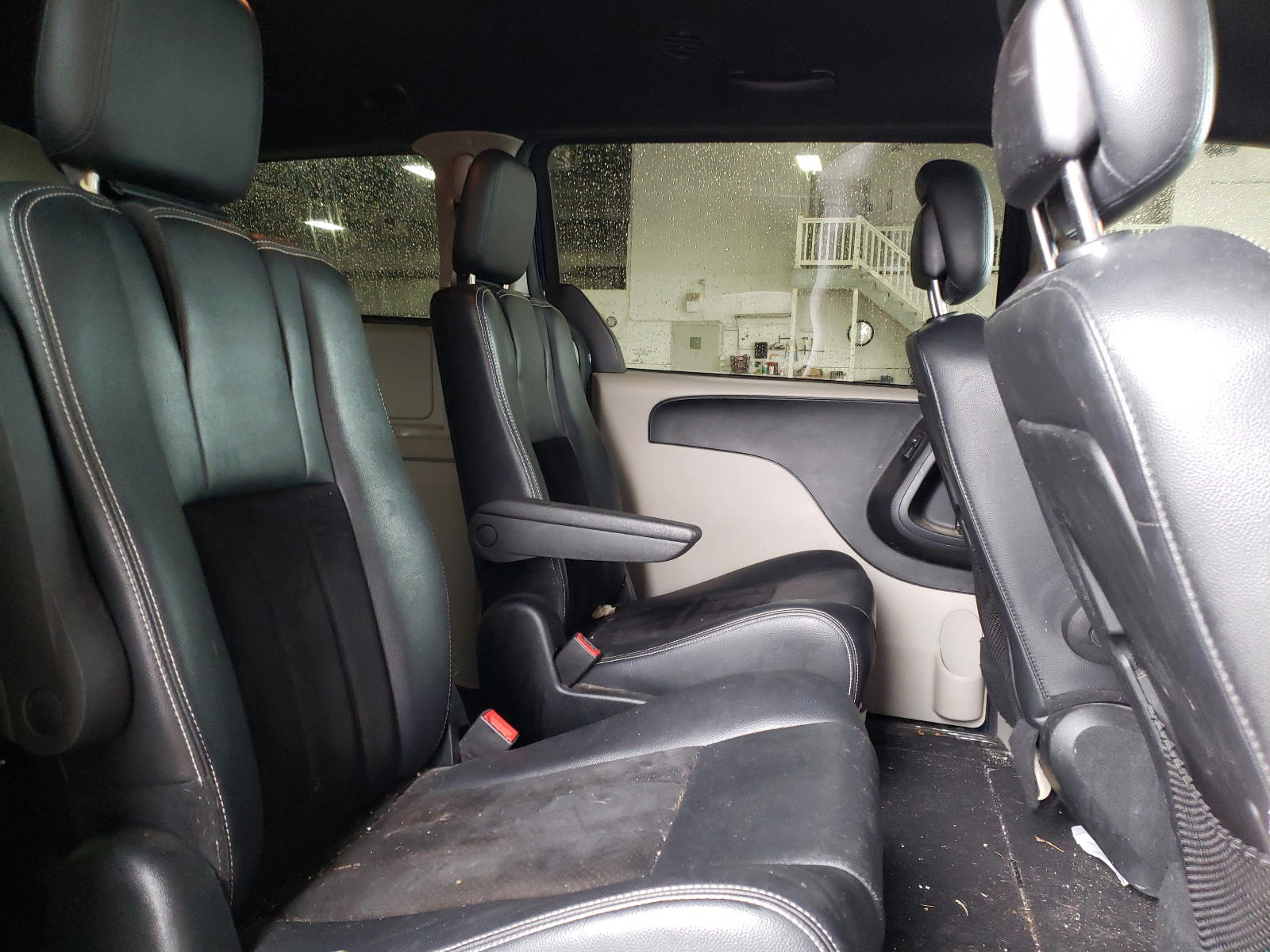 Photo 6 from auction – 2017 DODGE GRAND CARA with VIN 2C4RDGCG9HR732111