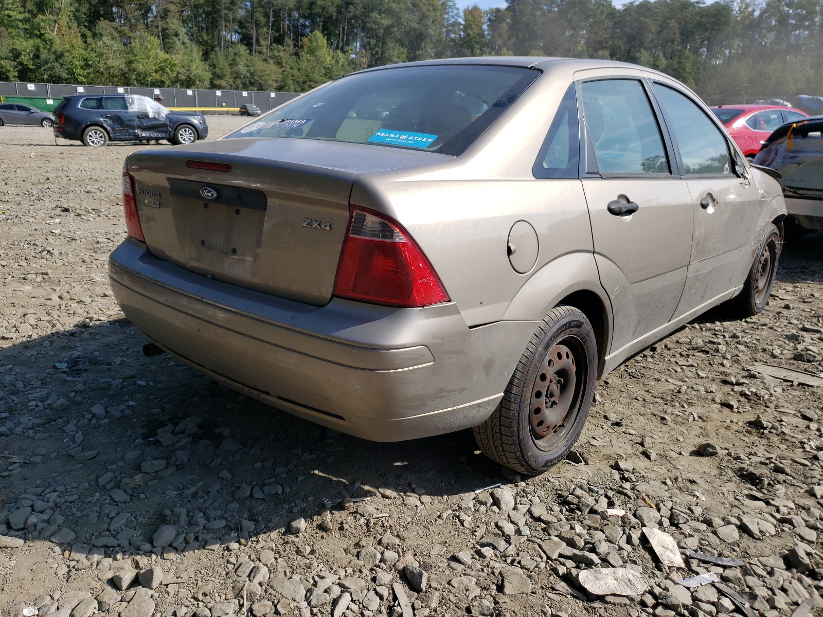 Photo 4 from auction – 2005 FORD FOCUS ZX4 with VIN 1FAFP34N45W183362