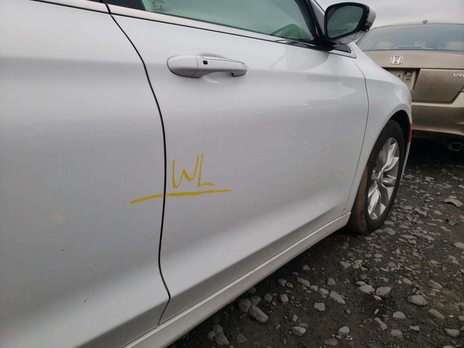 Photo 9 from auction – 2016 CHRYSLER 200 C with VIN 1C3CCCCGXGN105192