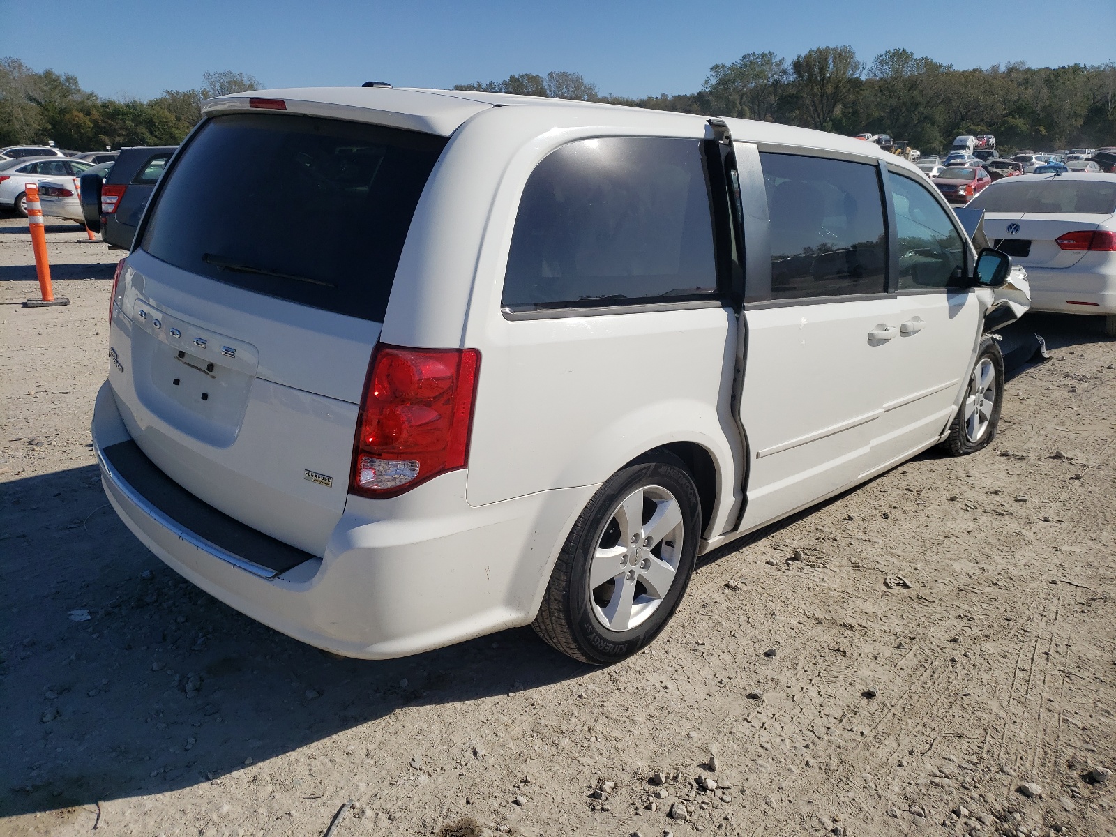Photo 4 from auction – 2013 DODGE GRAND CARA with VIN 2C4RDGBG1DR693848