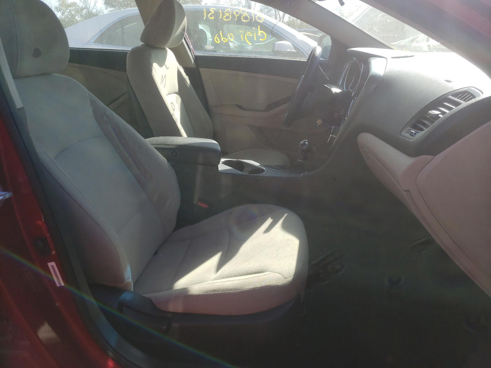 Photo 5 from auction – 2015 KIA OPTIMA with VIN 5XXGM4A72FG388801