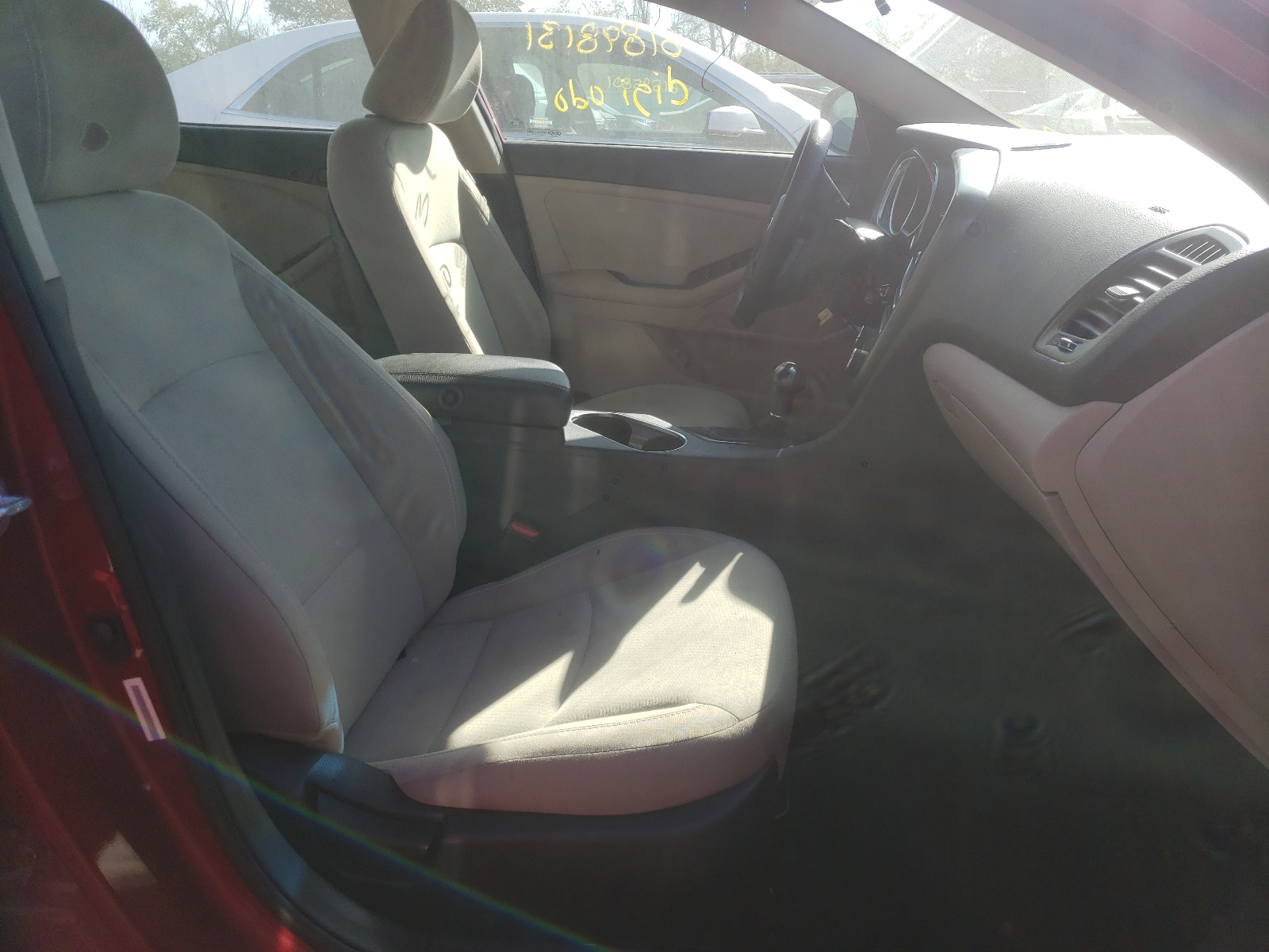 Foto 5 de la subasta – 2015 KIA OPTIMA con VIN 5XXGM4A72FG388801