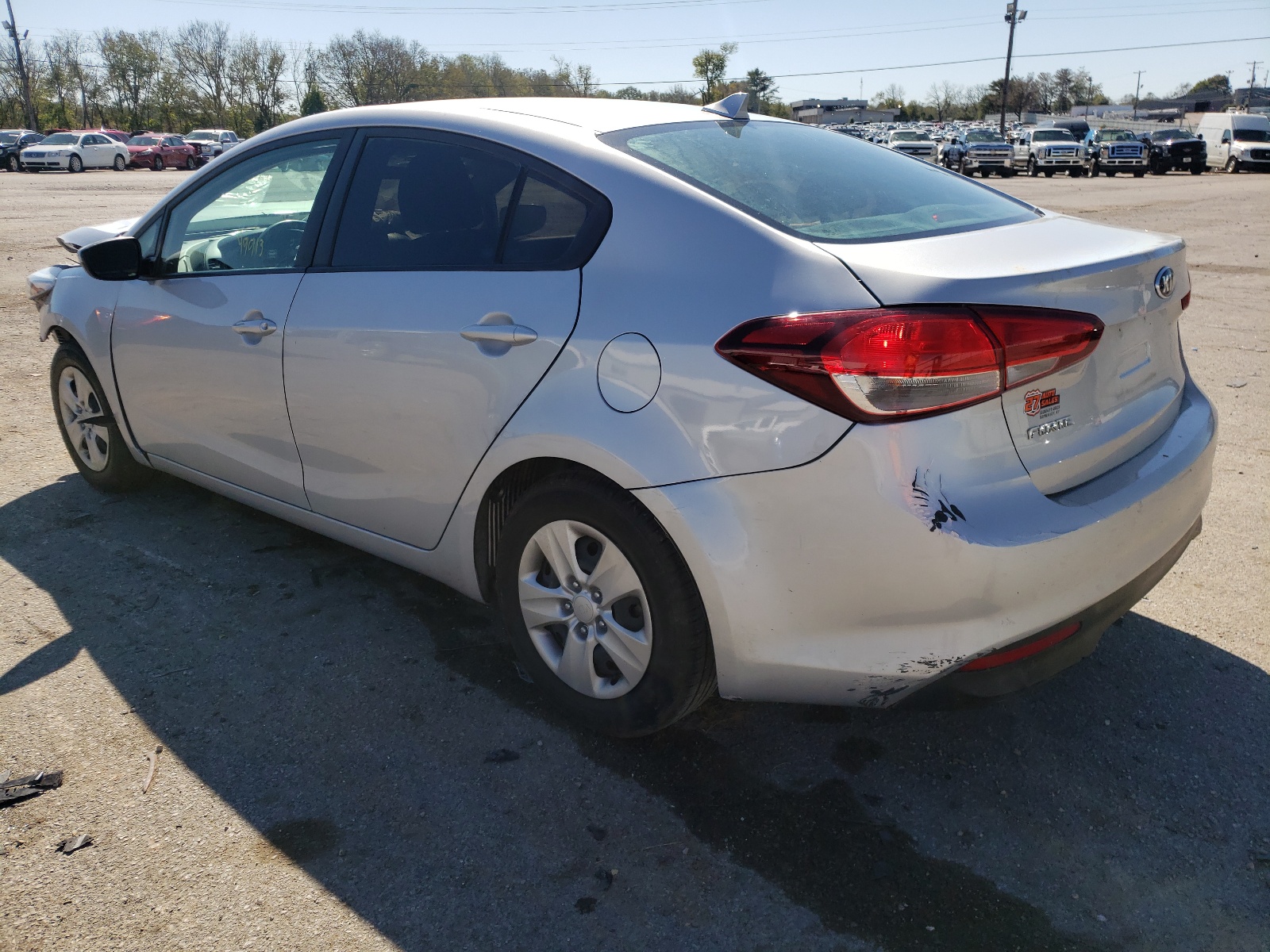 Photo 3 from auction – 2017 KIA FORTE LX with VIN 3KPFK4A73HE062454