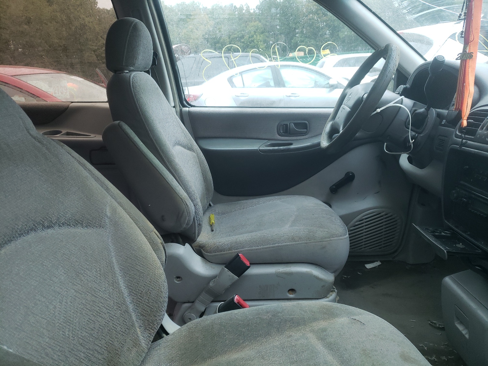 Photo 5 from auction – 1997 NISSAN QUEST XE with VIN 4N2DN1119VD800177