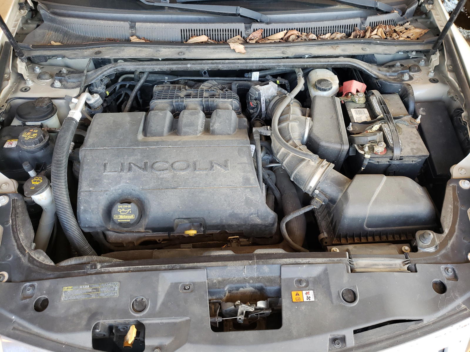 Photo 7 from auction – 2011 LINCOLN MKS with VIN 1LNHL9DR9BG601355